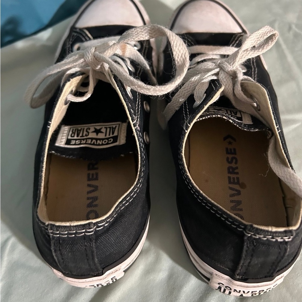 CONVERSE LOW TOPS WOMENS 4 MENS 6 BLCK BLACK WHITE CLASSIC